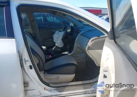 2010 Toyota Corolla Le z USA, uszkodzony, nr VIN 2T1BU4EE2AC441354